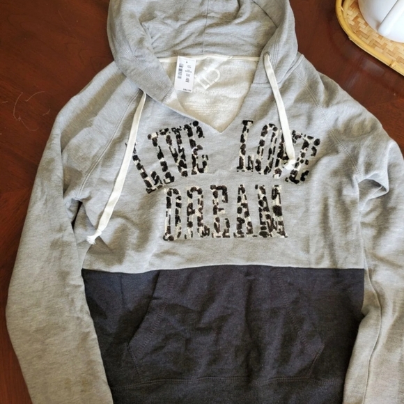 NWT Aeropostale Live Love Dream Hoodie - Picture 1 of 3